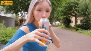 「イイって言うまで射精（だ）すなよ？」パンピーどM男をとっ捕まえてコリコリ乳首ジャック！手コキ寸止め焦らし痴女のナマパコ散歩 春陽モカ ギャラリー 2