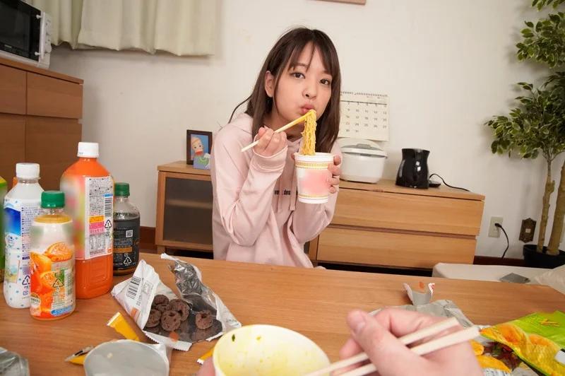 【VR】ツンデレな可愛い彼女と二人の部屋で毎日ヤリまくり…だがそれがいい あべみかこ ギャラリー 4