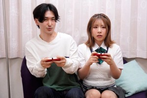 友達の妹が清純そうに見えてクソ生意気なメスガキだった！敬語で「ざこち●ぽですねぇ」と罵られて大人のプライドを打ち砕かれて逆レ搾精されまくった 沙月恵奈 ギャラリー 1