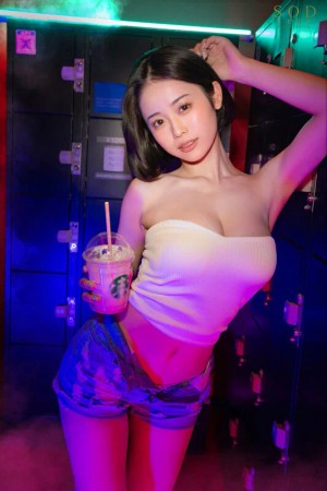 セックス大好きなヤリマン・ヤリチンが集まるオフ会で、朝までオフパコ乱交！ MINAMO ギャラリー 2