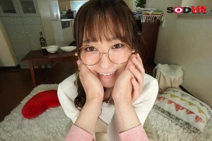 【VR】彼女との緊張の初H…のはずが僕のチ○コがGスポ直撃！「ごめん…気持ち良すぎて腰が止まんないッッ…」射精しても追撃ピストンで暴れ狂う制御不能の激イキロデオ騎乗位VR 若宮穂乃 ギャラリー 4