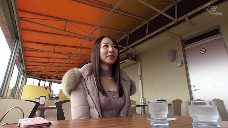 自慢のBODYを惜しげもなく晒すスケベ女とのエロエロ温泉デート 成宮いろは