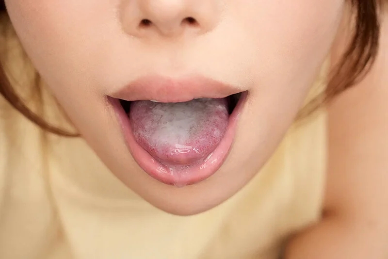 【VR】新しく出来た若い年下の義母は罵り叱りながら怠惰なオレが更生するまで追撃フェラで射精させ続けるフェラチオMONSTER 尾崎えりか