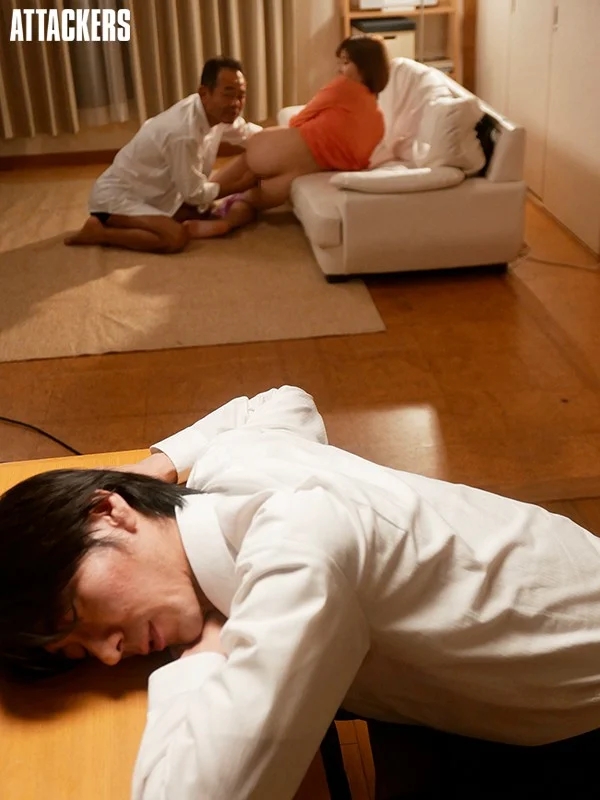 夫の目の前で犯●れて― 背徳の時間外勤務 藤森里穂