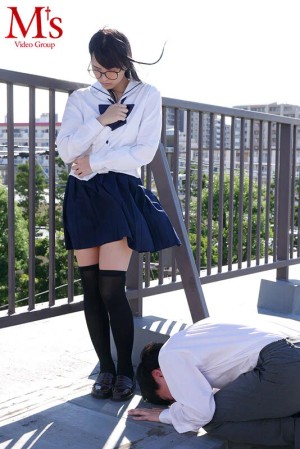 どうせなら…最後に1発ヤラせてくれ！！！ 容姿端麗で成績優秀な無気力美少女に童貞キモオタ絶倫男子が性欲全開たなぼた種付けピストン 根尾あかり ギャラリー 2