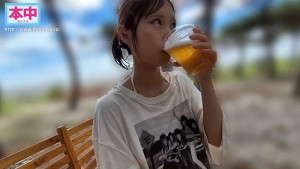 たぶん僕の事を好きなバイト先の妹みたいな女の子に海デートに誘われた。 無邪気に遊ぶ姿が可愛いけど、女としては意識してなかったのに 若いおっぱいで（推定Eカップ）時々、無意識誘惑してくるので、なんかこの娘とHできるならしたくなってきて、ビーチにテン… 鈴の家りん ギャラリー 2