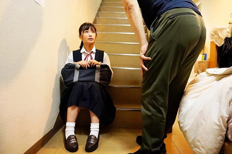 オジサンは私の事、必要としてくれる？ 隣でいつも留守番しているウブロリ娘がまさかのノーブラ乳首ポッチで誘惑！ 久留木玲 ギャラリー 1