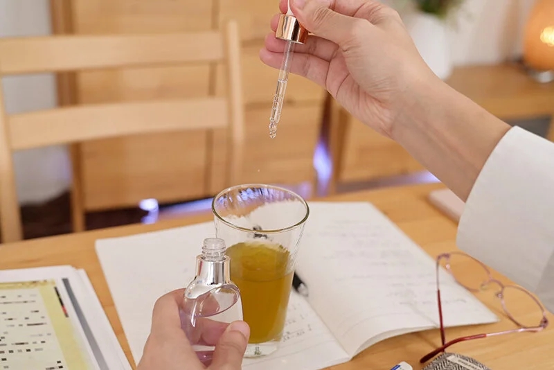 【VR】生意気J● に媚薬使ったら性欲暴走して逆に襲われゴム無し挿入！何度中出ししても帰してくれない 水乃なのは 【8K】