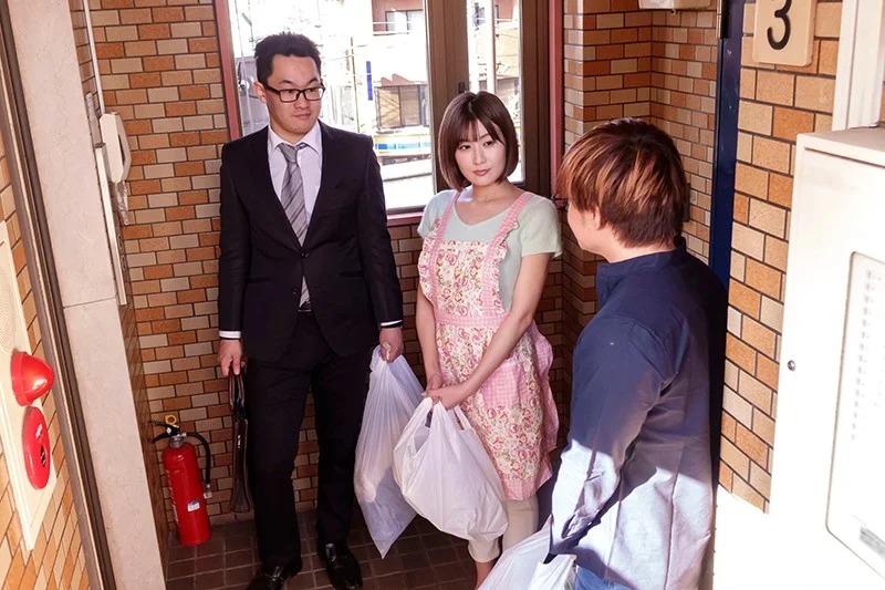 ヤリたい盛りの年下君を生脱ぎパンティで優しく包んで搾り取った主婦 藤森里穂