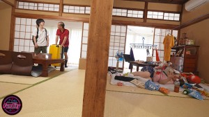 合算10発抜き！！親の再婚でできた義姉は喪女 だらしないのにエロすぎた無防備巨乳な姉に杭打ち中出しされた僕…ちなみん ギャラリー 2