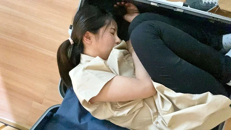 通電ショック洗脳実験 【※史上最悪電流マインドコントロール】100ボルトで大好きなあの子をパブロフの犬化 久留木玲