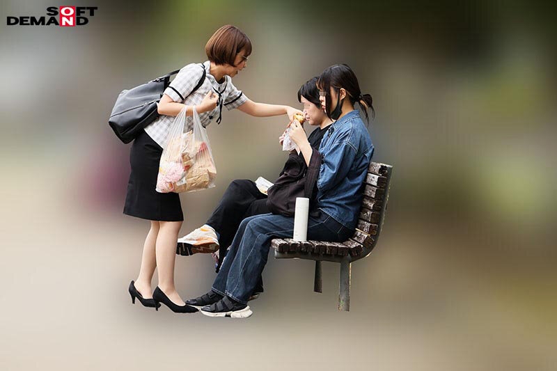 時間を止められる女は実在した！ 真面目すぎる地味OLはくっさいチ×ポが大好きだった！特殊性癖ザーメン搾取後、おしっこマーキング！編 宍戸里帆