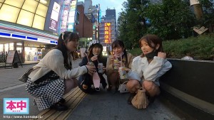 永瀬ゆい引退直前スペシャル！！ 夢を追いかける永瀬ゆいとマブダチ美少女の最後の夜遊びNight ハーレム中出し大乱交パーティー！！ ギャラリー 3