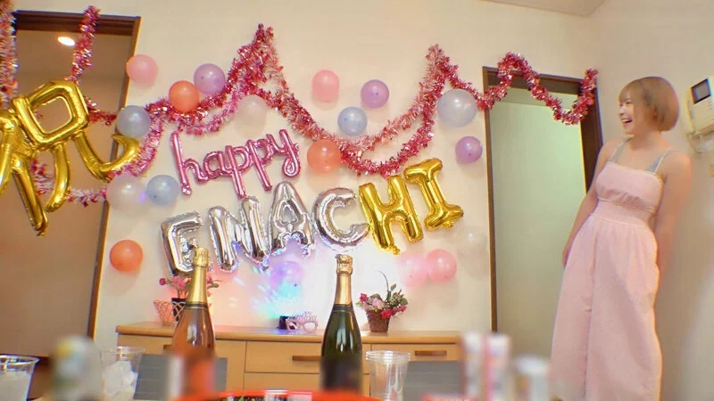 撮影後、カメラが止まった後の沙月恵奈がエロ過ぎて男優との打ち上げ乱パをコソっと収録。許可を得て発売！