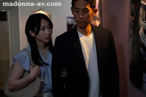 背徳の寝取らせシアタールーム 低俗男たちの醜い肉棒で汚された貞淑妻ー。 水戸かな ギャラリー 1