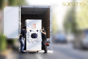 前代未聞！小倉由菜の壁尻パネルを出張レンタル！暴走する精子満タン男たちのザーメンを膣で受け止め白濁マン汁まみれでガクイキする二日間に密着！ ギャラリー 3