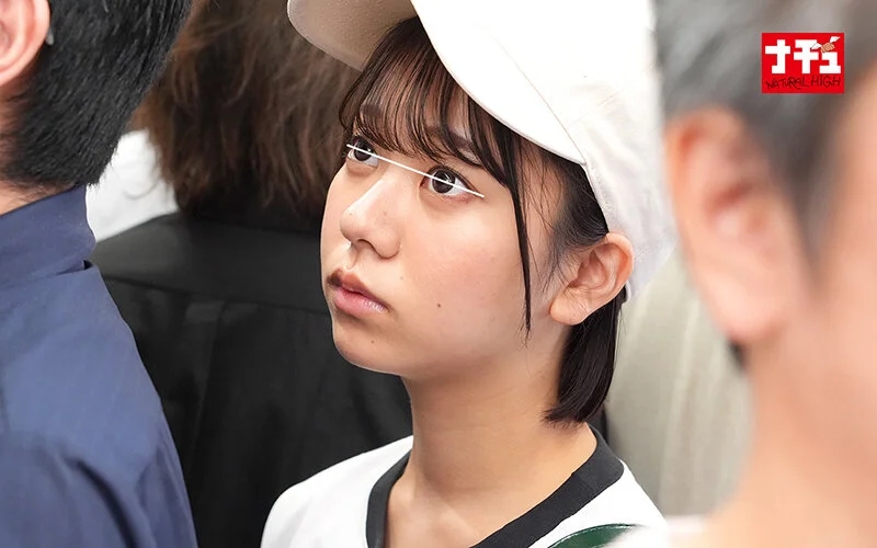 髪わし掴みバックでガン突かれアヘ顔でイキまくるショートカット純粋女子