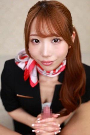 【VR】出張先のホテルを会社のお金で最高級の部屋にしたらサービスで付いてきた手コキが絶品の射精コンシェルジュ 尾崎えりか ギャラリー 2