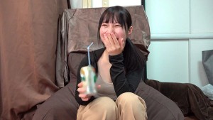 とにかく明るいハイテンション娘 爆笑した直後に寄り目オホイキ！ハメ潮ビュービュー吹かされガチ恋セックスでチ●ポ堕ち ギャラリー 1