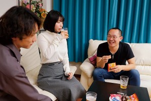 絶倫巨乳妻を持て余した俺は、デカチンの親友に寝取ってもらった！ 九井スナオ ギャラリー 1