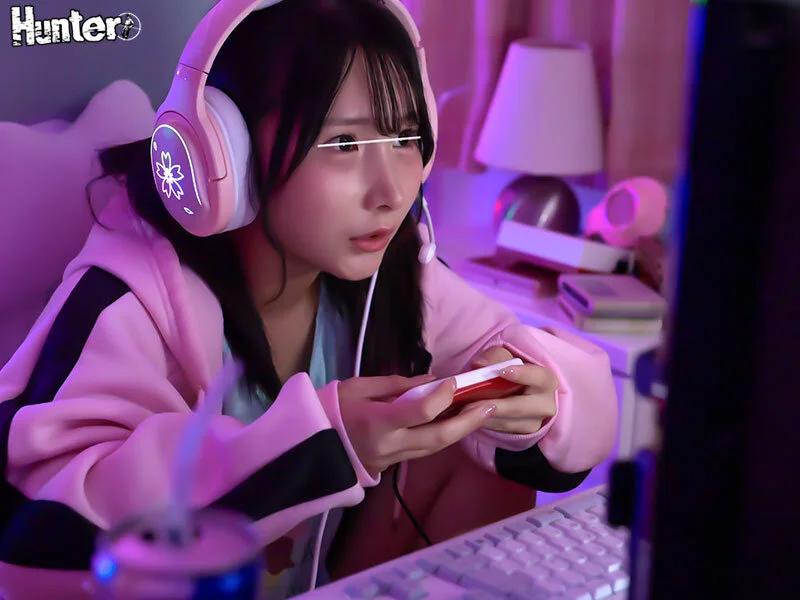 父の再婚で急に家が暗くなった！？突然出来た家族が全員地味過ぎ！義母は地味隠れ巨乳で義姉は喪女ニート！更に義妹は腐女子ゲーマー！仲良くなれる気がしないと思ったら…全員超エッチでボクのチ○ポを通じて意気投合！今では全員アヘ顔でボクのチ○ポを求めてきました！ ギャラリー 8