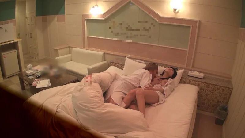 狙われた人妻マッサージ師…密室で赤裸々に暴かれる巨乳人妻のすべて 浜崎真緒 ギャラリー 8