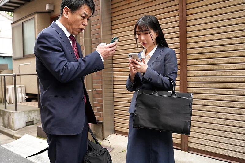 まさかの相部屋＆逆NTR 冴えない上司の俺に会社で一番の美人部下が… 宮西ひかる