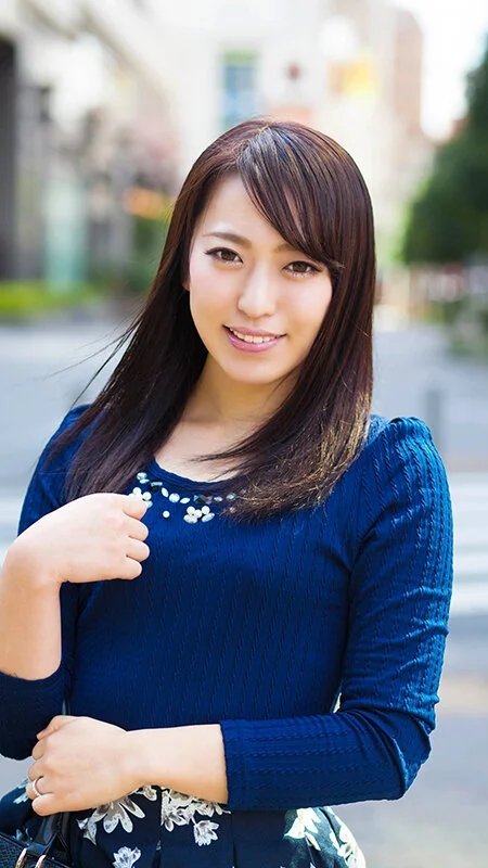 【清楚で品良くセレブな人妻たち】 ナンパ中出し ラグジュアリーエロス 36人8時間SP