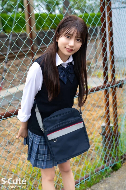 放課後はお泊りSEX。制服美少女はエッチな玩具に溺れたい 北岡果林