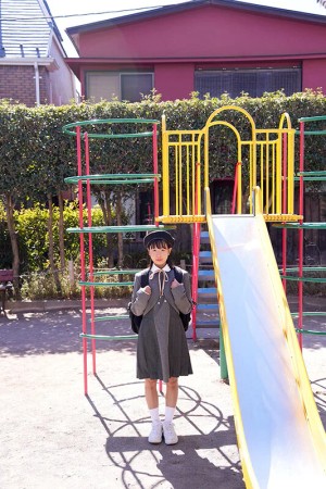 熱帯産美少女 お日さまみたいに笑う褐色の妖精 汗ばんだ前髪とパンティに隠れた未発育のアソコをエゴ丸出し悪戯心で犯し中に出しぶっかけ潮吹きも全部絡み合って…。 ギャラリー 1