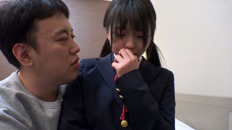 ツインテール×あどけなさ×丸顔=最強ベビーフェイス 敏感乳首をつねりあげてギャン泣き！？【個人撮影】紺ブレザー・ミニマム・中出し りおん 泉りおん ギャラリー 3