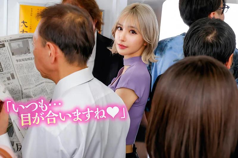 【VR】毎朝、電車で何度も目が合う超美形のギャルが急接近！目が合うどころではなく見つめてくるその女子は実はエッチが大好きなヤリマンで周囲の目を気にしながらベロチューからの手を引っ張られながら緊急下車VR 百永さりな ギャラリー 3
