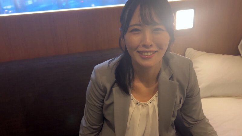 M男が街中で女性に声をかけてキスさせてもらう スレンダーOL あいちゃん ギャラリー 2