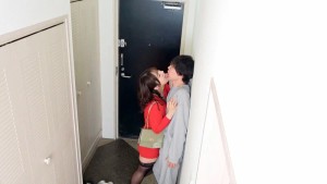 色白デカ尻の家事代行おばさんに即ハメ！デカチンの虜になった人妻が翌日勝手に押しかけてきたので満足するまで何度も中出ししてあげた5th BEST 人妻6名収録！！ 2枚組10時間！！ ギャラリー 6