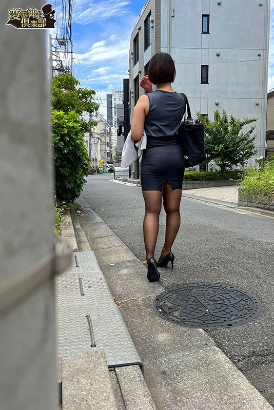 会社のマジメ堅物オンナ上司（ムッツリスケベ）酔わせて媚薬盛ったら淫乱化デカ尻激ピストンにイキ潮吹きまくりキメセク盗撮映像