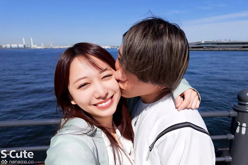 セフレ以上、恋人未満。 頭の中はセックス100ぱーせんと。スケベ大好き娘とハメ撮り三昧！弥生みづき