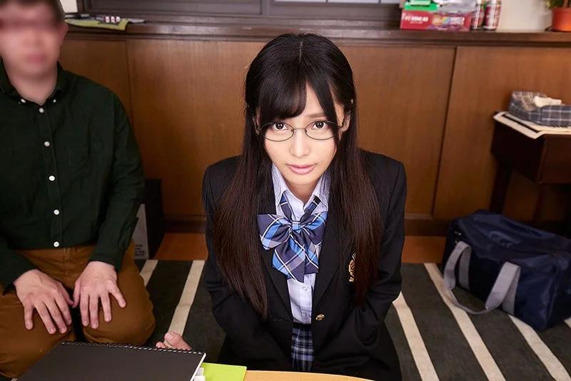 【VR】何が起こっているか…分からない。怒り狂った兄の彼女から理不尽的に逆レ●プされたボク 久留木玲 ギャラリー 2