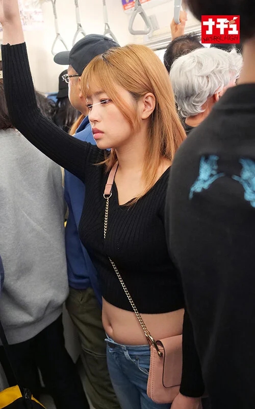 乳首開発電車7 軟乳Hカップ ギャル女