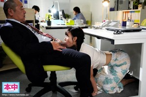 デカ尻美人な彼女がパワハラ絶倫上司に寝取られいつでもどこでも種付けバックでねっちょり犯●れまくってる。デカ尻OL NTR社内不倫 宮城りえ ギャラリー 6