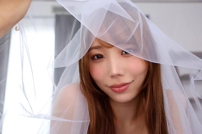 【VR】「ホントはキミと結婚したかったんだよ？」元彼とのHが忘れられずに押しかけウェディング 身体の相性バツグンの婚姻中出しSEX-専属- 尾崎えりか
