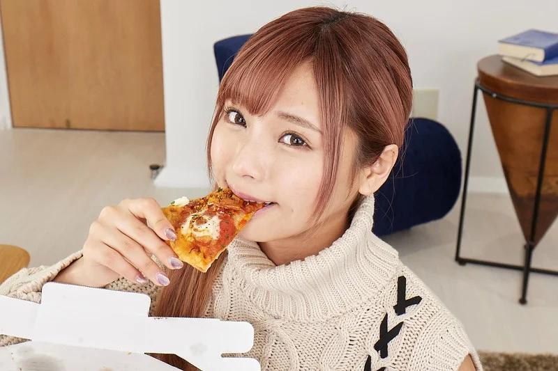 【VR】天井特化アングルVR ～相思相愛の彼女と初めての自宅お泊りデート～ 久留木玲 ギャラリー 4