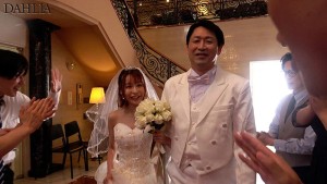 結婚式NTR 新婦が二次会のバチェラ乱交パーティーでヤラレまくっていた記録 入田真綾 ギャラリー 1