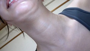 水端あさみ 神陸上ウェア スポーツ日焼けから筋肉美女アスリートの秘部を隠してきたウェアを巨乳や美乳パイパンや剛毛娘に着せジョリワキやハミ毛を堪能。陸上ユニホーム女子の太腿やお尻や着衣放尿まで！！身体にフィットするウェアのキワキワを超接写＆完全着衣でハメ撮り ギャラリー 1