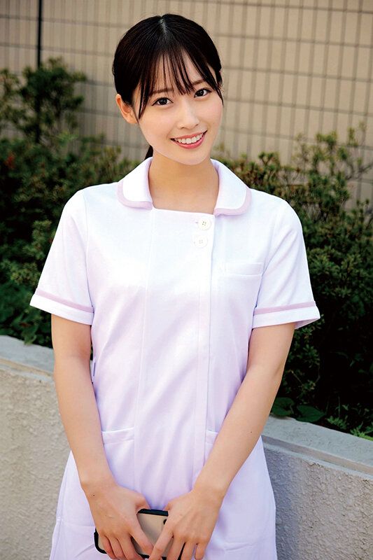 とにかく優しい！そしていつも笑顔の現役ナースが挑戦！？白衣の天使が超全身舐め究極ご奉仕！！唾たらし唾のみベロキスしまくり！ふやけるまで全身舐めつくし、カチカチに反り返ったオチ〇ポで連続中出し！外科勤務25歳勤続3年目美人肉食系ナース産婦人科21歳勤続1年目… ギャラリー 1