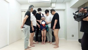 ちょっと足りない！？小さな女の子【コスイベはいつもお姉ちゃんと一緒】身長142cmミニボディを無限種付けガン突き教育6P大乱交 ギャラリー 6