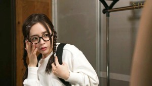 ドラッグストアでアルバイトする地味女子JD、小倉さんは男性経験はないけれど性欲はチョモランマ級！！オタク女子に彼氏が出来た！初めての生チ●ポにドスケベ大解放！エロ山大噴火！ 小倉由菜 ギャラリー 3