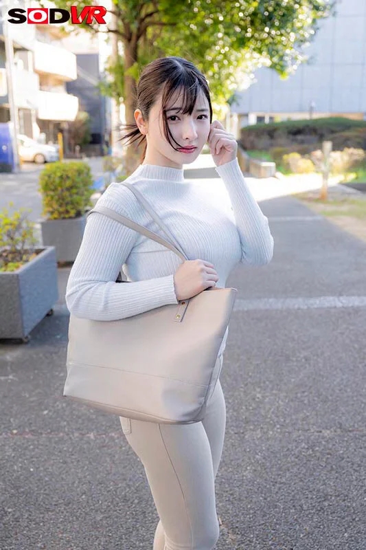 【VR】【8K】園児を見送るデカパイ保育士の自宅に押し入り強●VR 彩月七緒