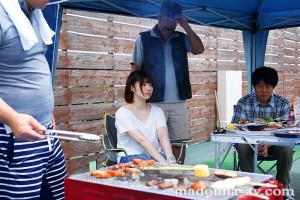 町内キャンプNTR テントの中で中出しされた妻の衝撃的寝取られ映像 石原希望 ギャラリー 1