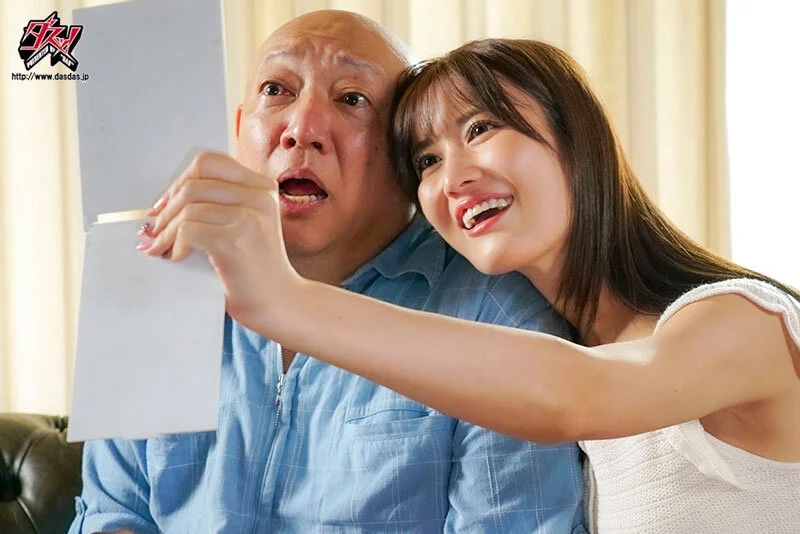 憑依おじさんin藤森里穂 生意気な巨乳女を乗っ取り代わりに彼氏と情交。