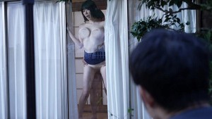 服の隙間からノーブラ巨乳をチラ見せさせて誘惑してくる涎ダラダラ舐め好きお姉さん 辻井ほのか ギャラリー 6